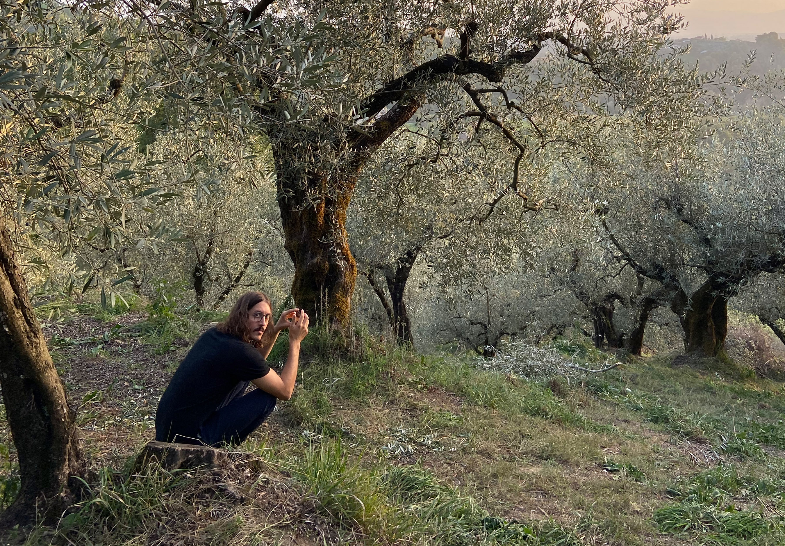 Leonhard Münch in an olive orchard